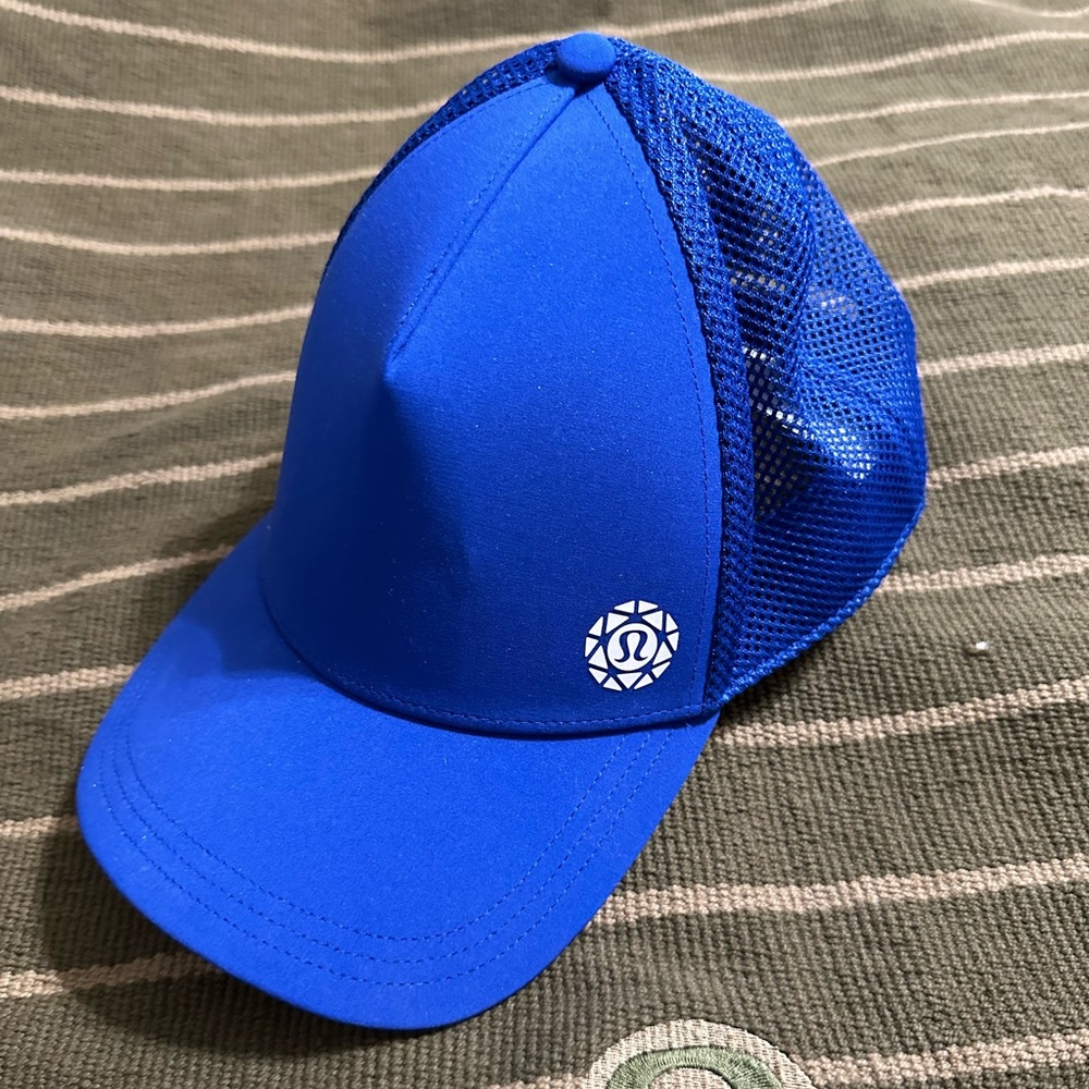 Lululemon Seawheeze Trucker Hat M/L